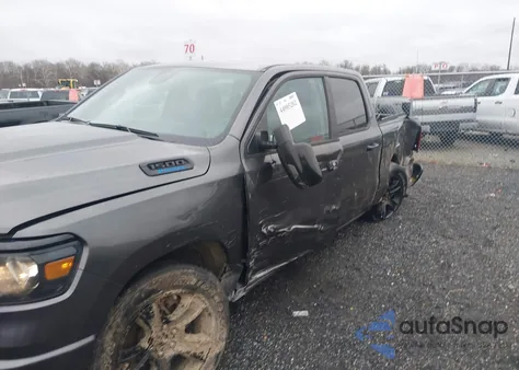 2023 Ram 1500 Big Horn 4X4 5'7 Box z USA, uszkodzony, nr VIN 1C6RRFFG3PN556036